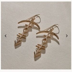 Catori Life Hoku Earrings in Bronze